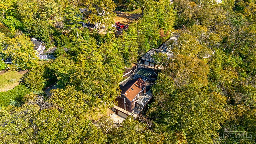 Indian Hill, Ohio, 45243, United States, 4 Bedrooms Bedrooms, ,2 BathroomsBathrooms,Residential,Active,1986910