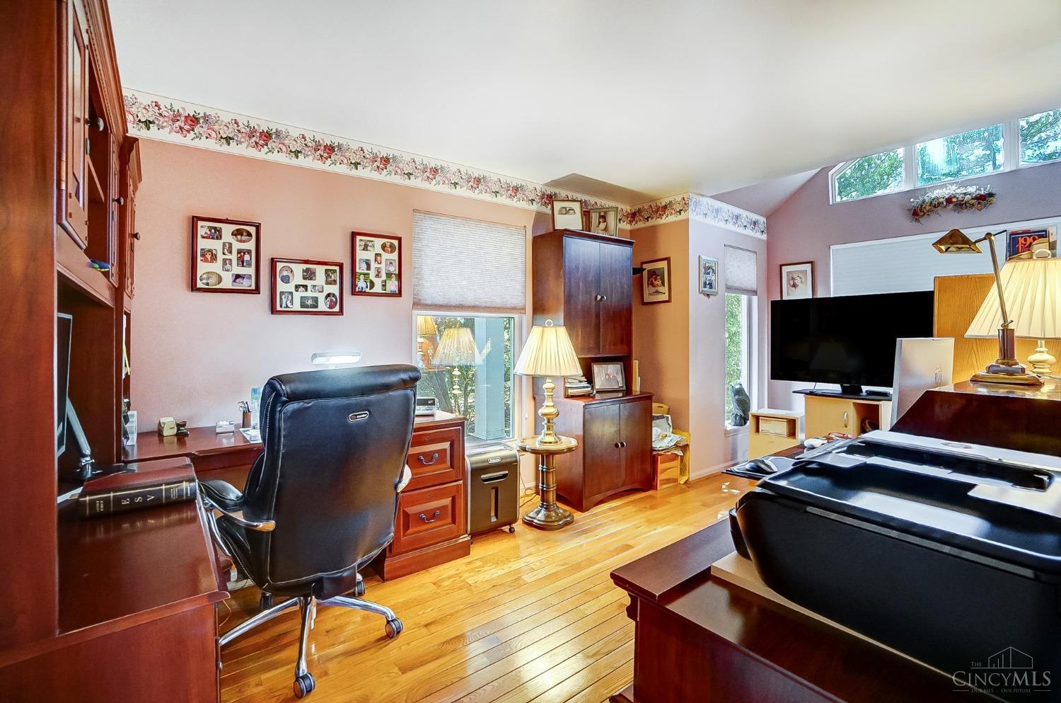 Union Twp, Ohio, 45244, United States, 4 Bedrooms Bedrooms, ,5 BathroomsBathrooms,Residential,Pending,1722734