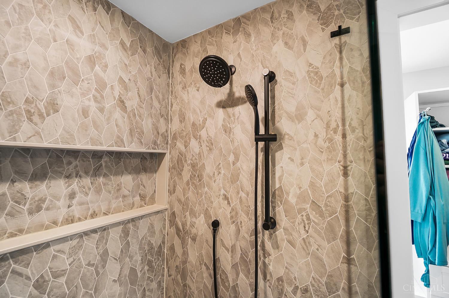 Cincinnati, Ohio, 45202, United States, 3 Bedrooms Bedrooms, ,4 BathroomsBathrooms,Residential,Active,1922745