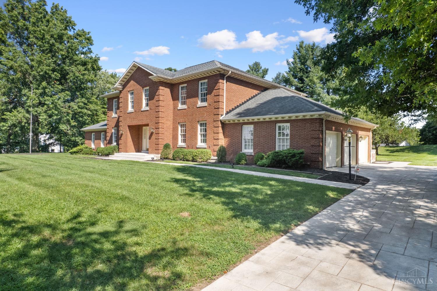 Evendale, Ohio, 45241, United States, 4 Bedrooms Bedrooms, ,4 BathroomsBathrooms,Residential,Active,1920230
