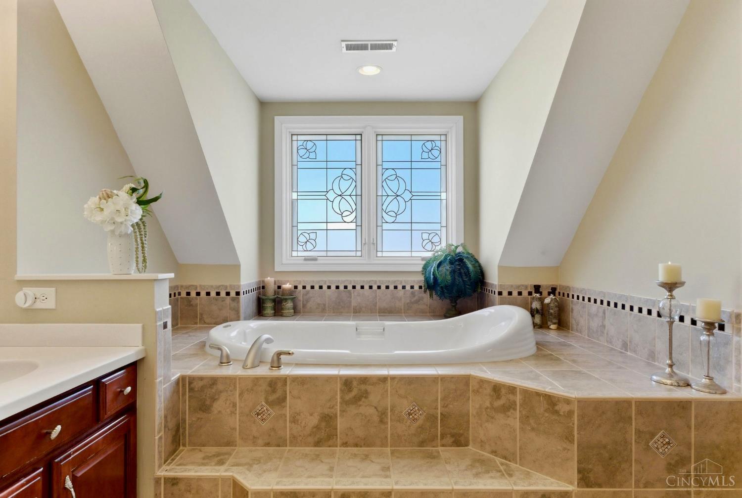 Liberty Twp, Ohio, 45044, United States, 4 Bedrooms Bedrooms, ,5 BathroomsBathrooms,Residential,Active,2040686