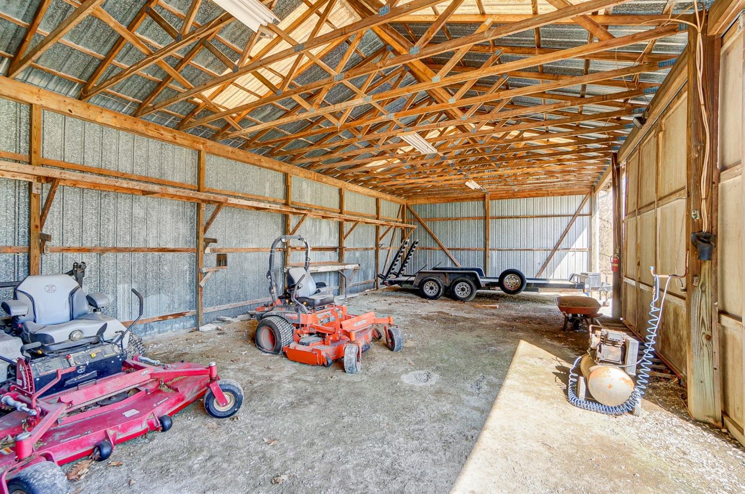 Union Twp, Ohio, 45244, United States, 4 Bedrooms Bedrooms, ,5 BathroomsBathrooms,Residential,Pending,1722734