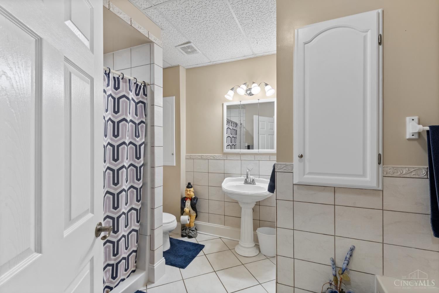 Wayne Twp, Ohio, 45067, United States, 5 Bedrooms Bedrooms, ,6 BathroomsBathrooms,Residential,Active,1892390