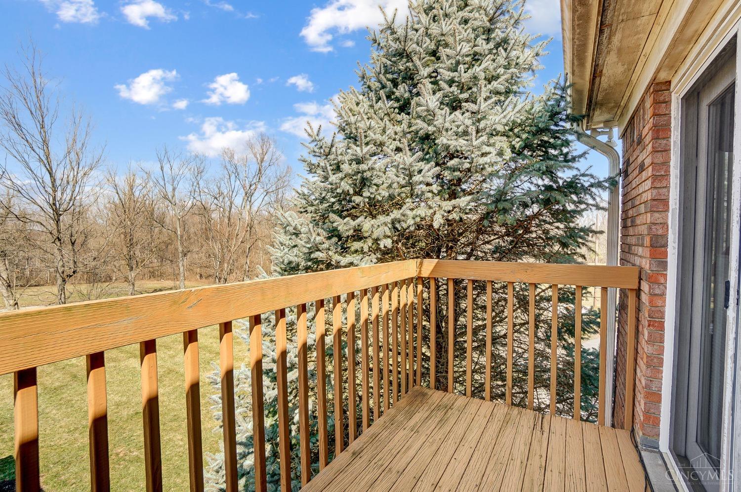 Union Twp, Ohio, 45244, United States, 4 Bedrooms Bedrooms, ,5 BathroomsBathrooms,Residential,Pending,1722734