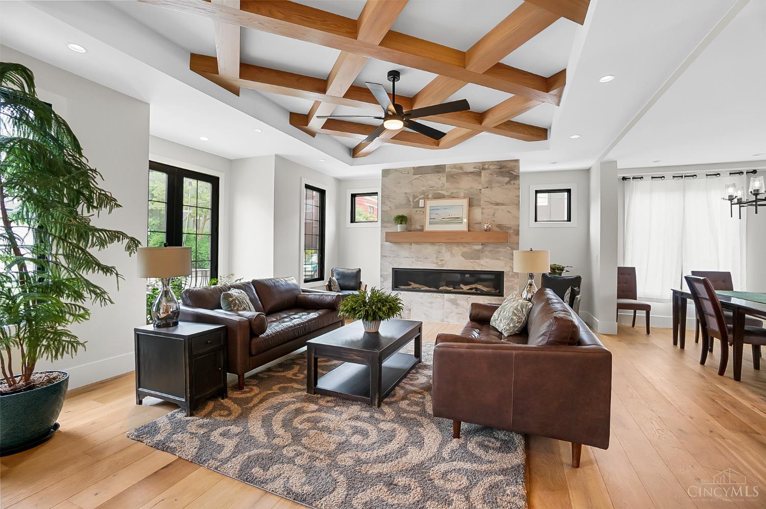 Cincinnati, Ohio, 45202, United States, 3 Bedrooms Bedrooms, ,4 BathroomsBathrooms,Residential,Active,1922745