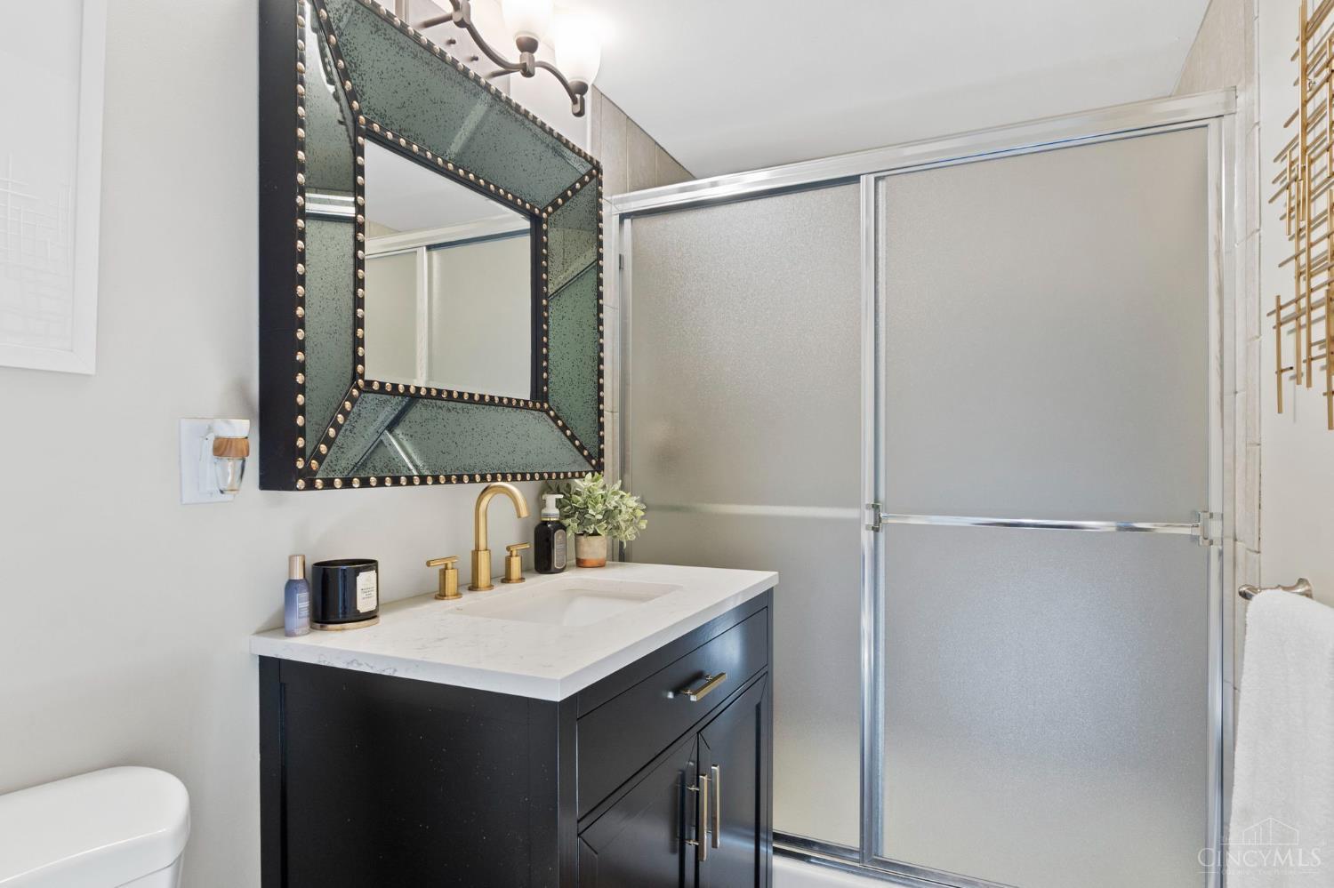 West Chester, Ohio, 45011, United States, 4 Bedrooms Bedrooms, ,6 BathroomsBathrooms,Residential,Active,1987249