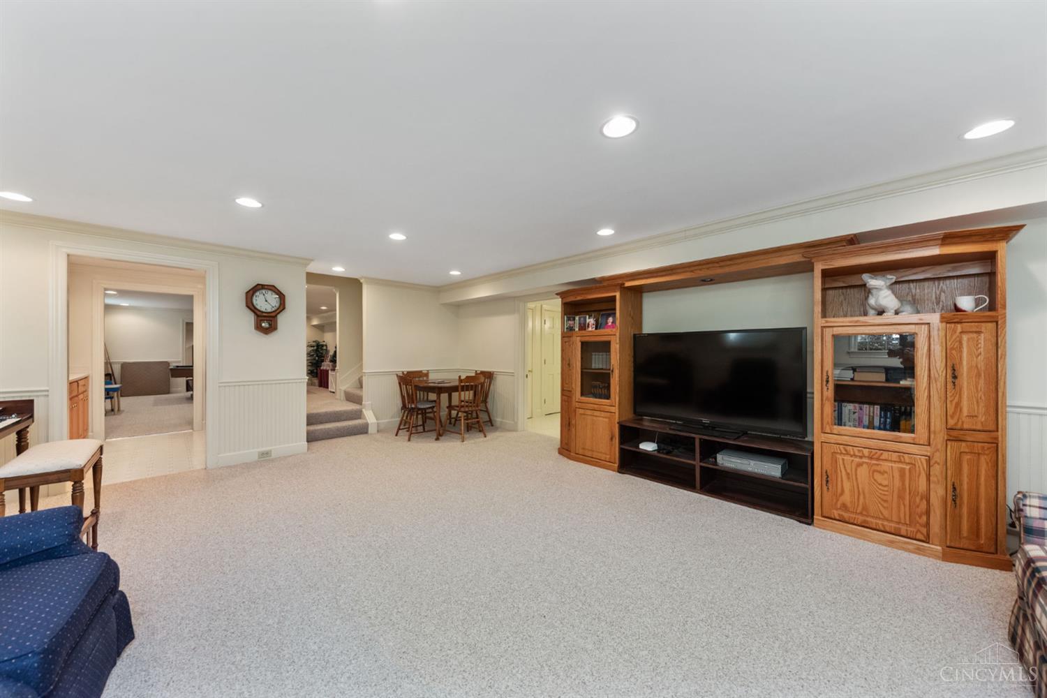 Evendale, Ohio, 45241, United States, 4 Bedrooms Bedrooms, ,4 BathroomsBathrooms,Residential,Active,1920230