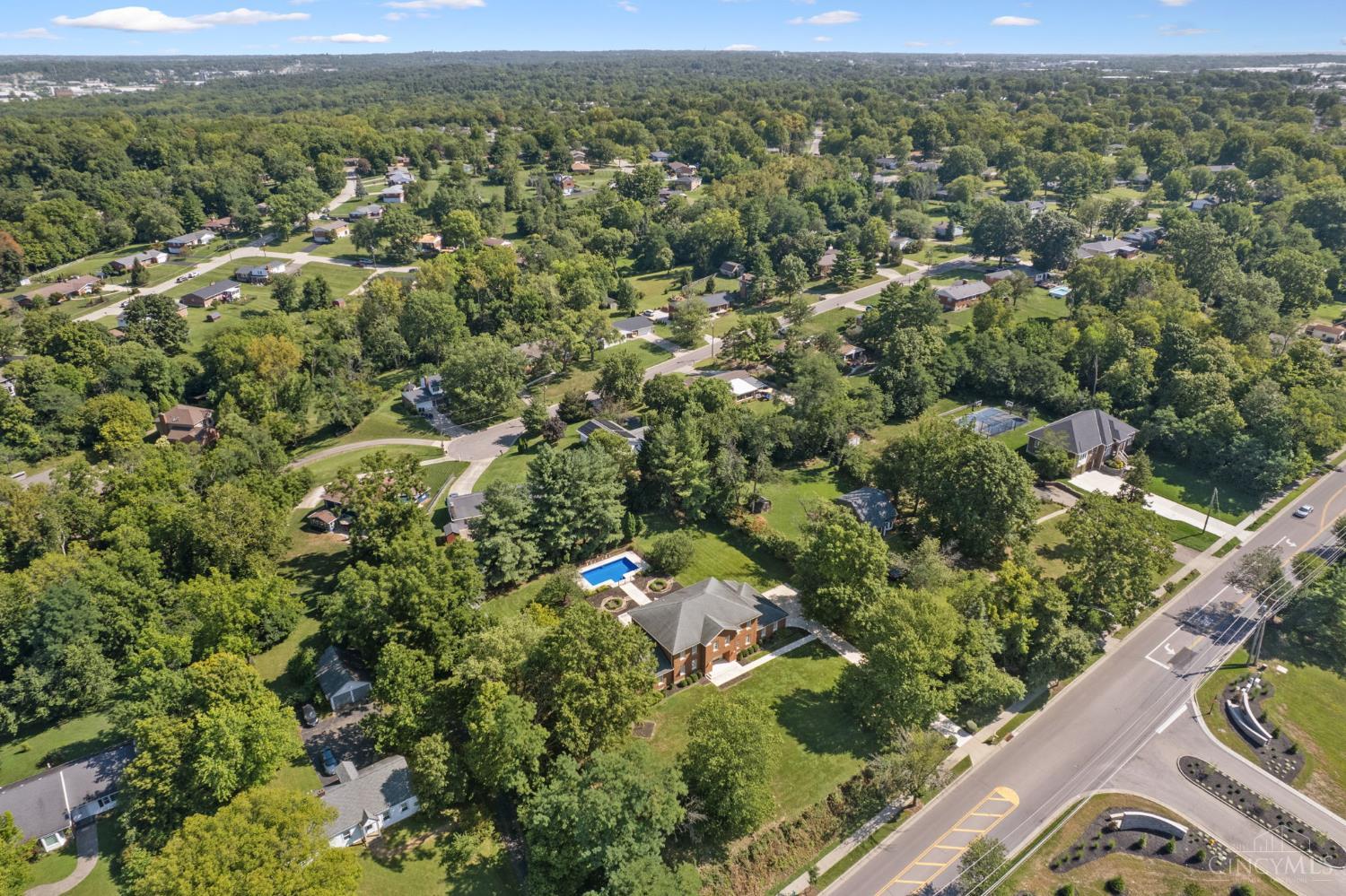 Evendale, Ohio, 45241, United States, 4 Bedrooms Bedrooms, ,4 BathroomsBathrooms,Residential,Active,1920230