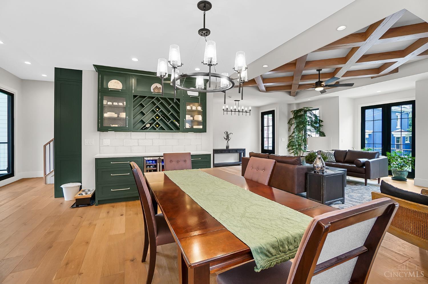 Cincinnati, Ohio, 45202, United States, 3 Bedrooms Bedrooms, ,4 BathroomsBathrooms,Residential,Active,1922745