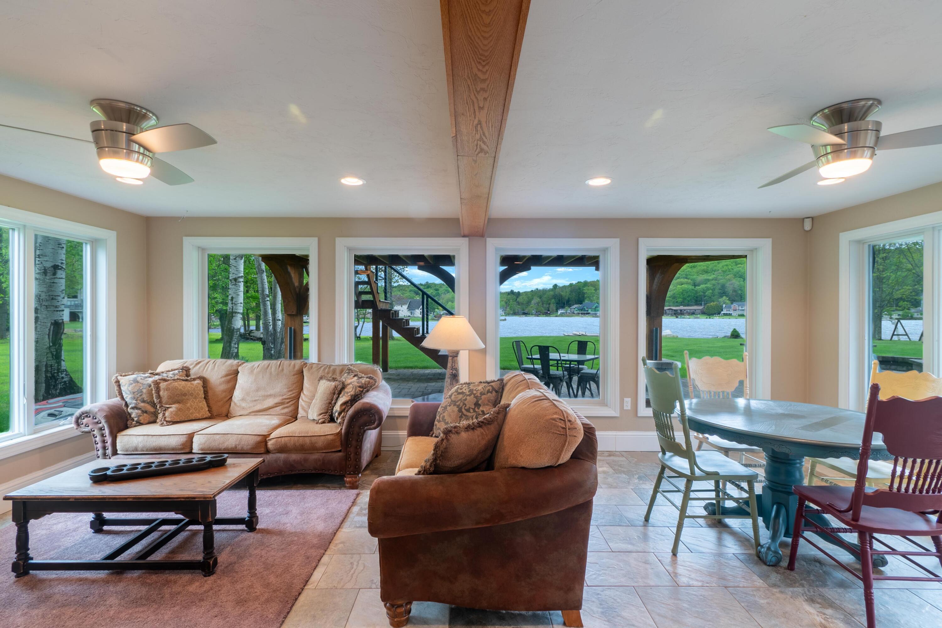 Dubois, Pennsylvania, 15801, United States, 4 Bedrooms Bedrooms, ,4 BathroomsBathrooms,Residential,Active,2044139
