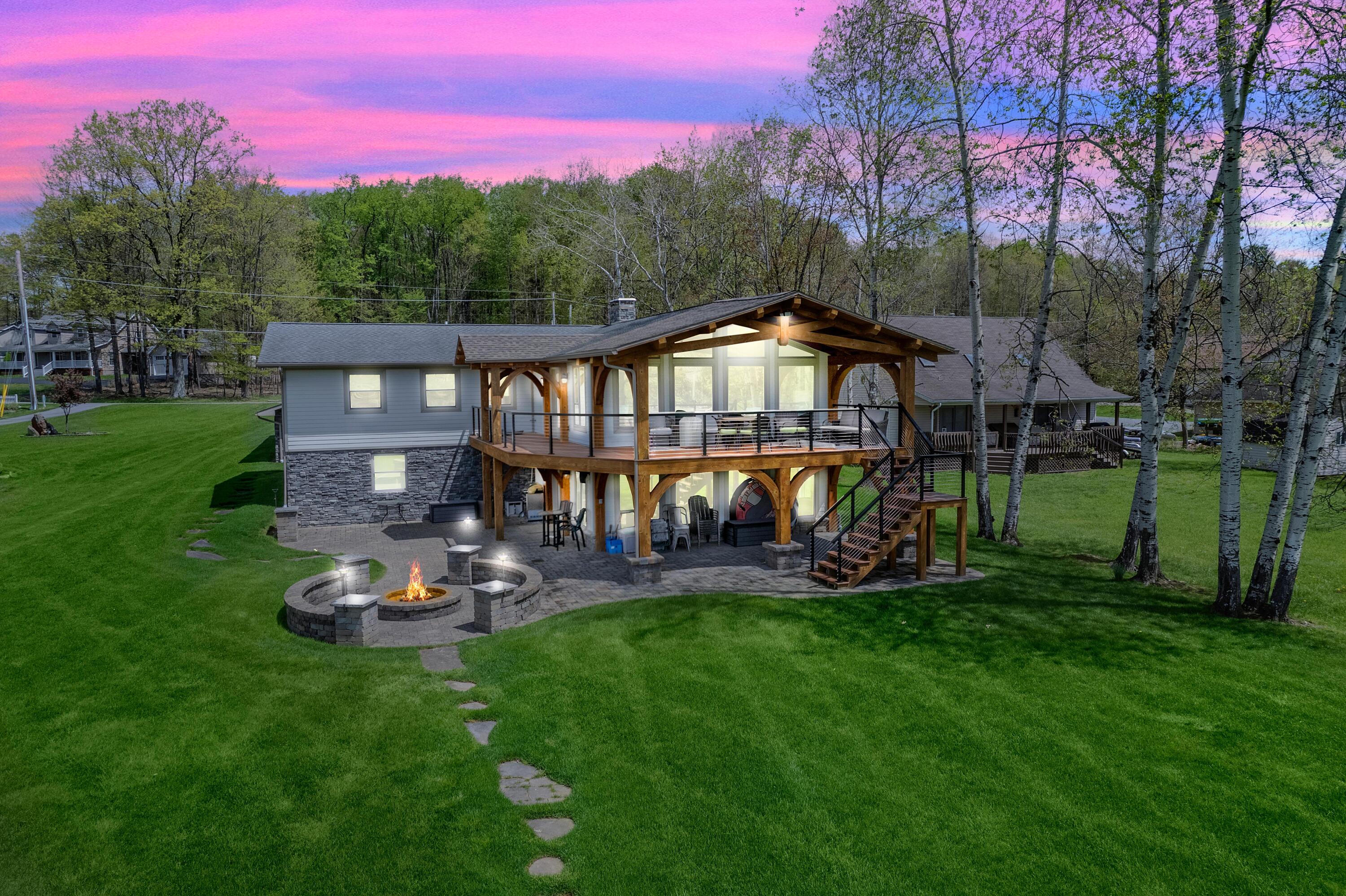 Dubois, Pennsylvania, 15801, United States, 4 Bedrooms Bedrooms, ,4 BathroomsBathrooms,Residential,Active,2044139
