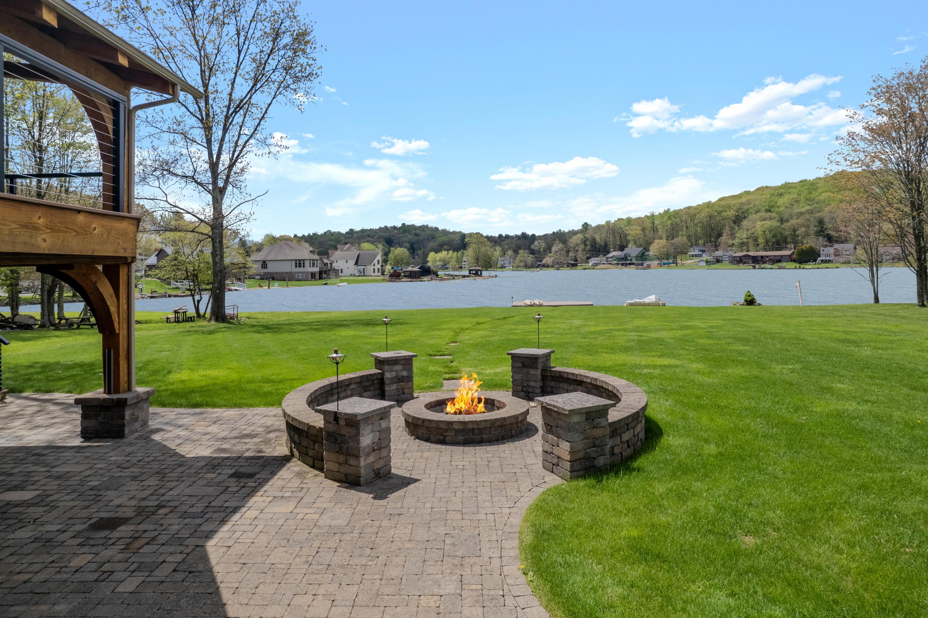 Dubois, Pennsylvania, 15801, United States, ,4 BathroomsBathrooms,Residential,Active,1820827