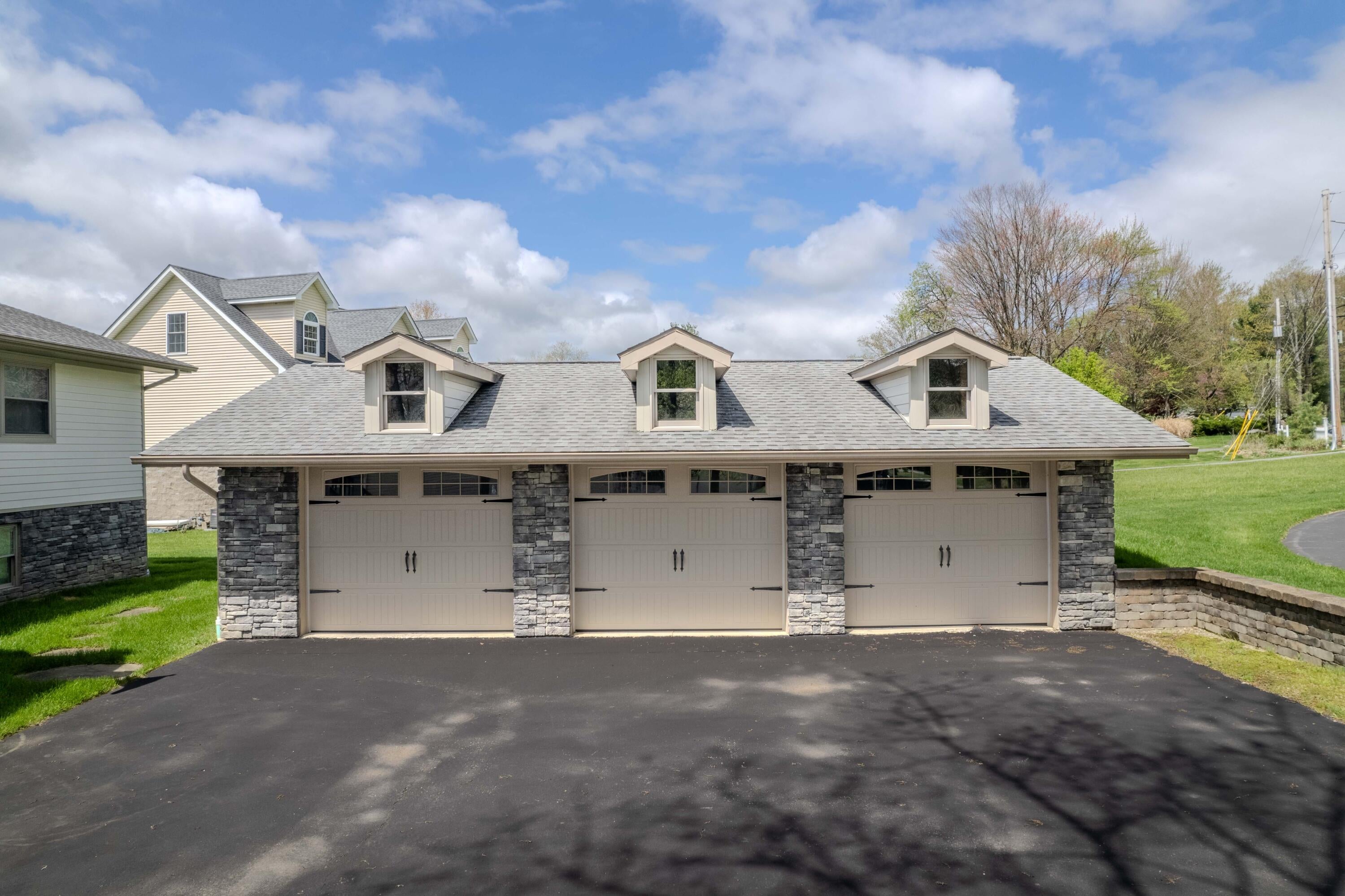 Dubois, Pennsylvania, 15801, United States, ,4 BathroomsBathrooms,Residential,Active,1820827