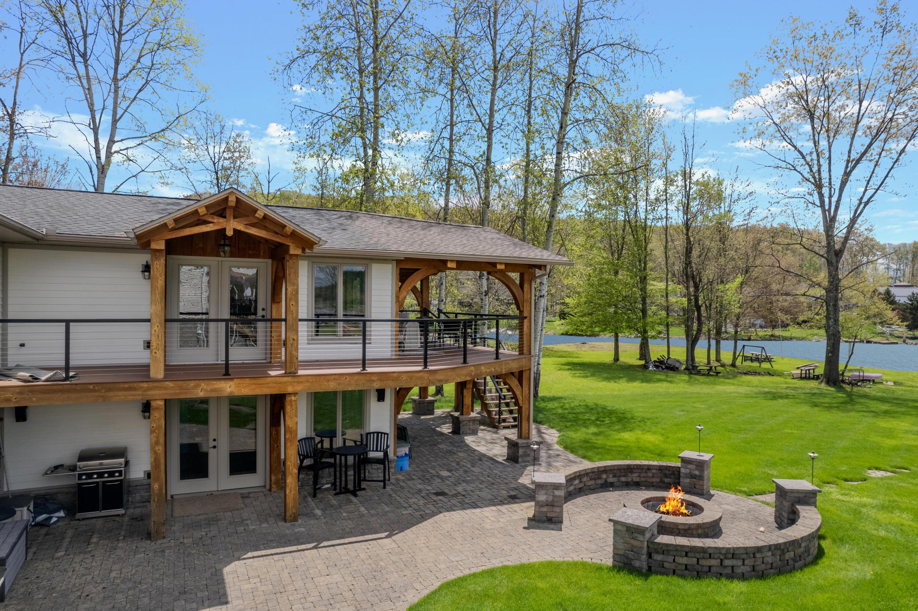 Dubois, Pennsylvania, 15801, United States, 4 Bedrooms Bedrooms, ,4 BathroomsBathrooms,Residential,Active,2044139