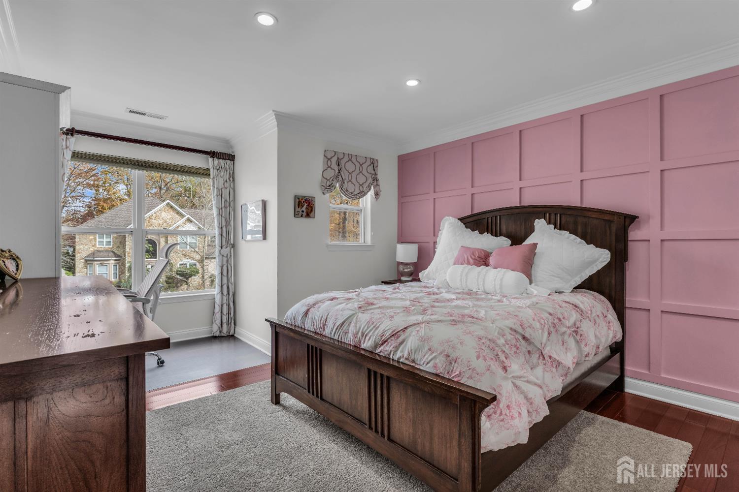 Old Bridge, New Jersey, 08857, United States, 5 Bedrooms Bedrooms, ,4 BathroomsBathrooms,Residential,Contingent,1992313