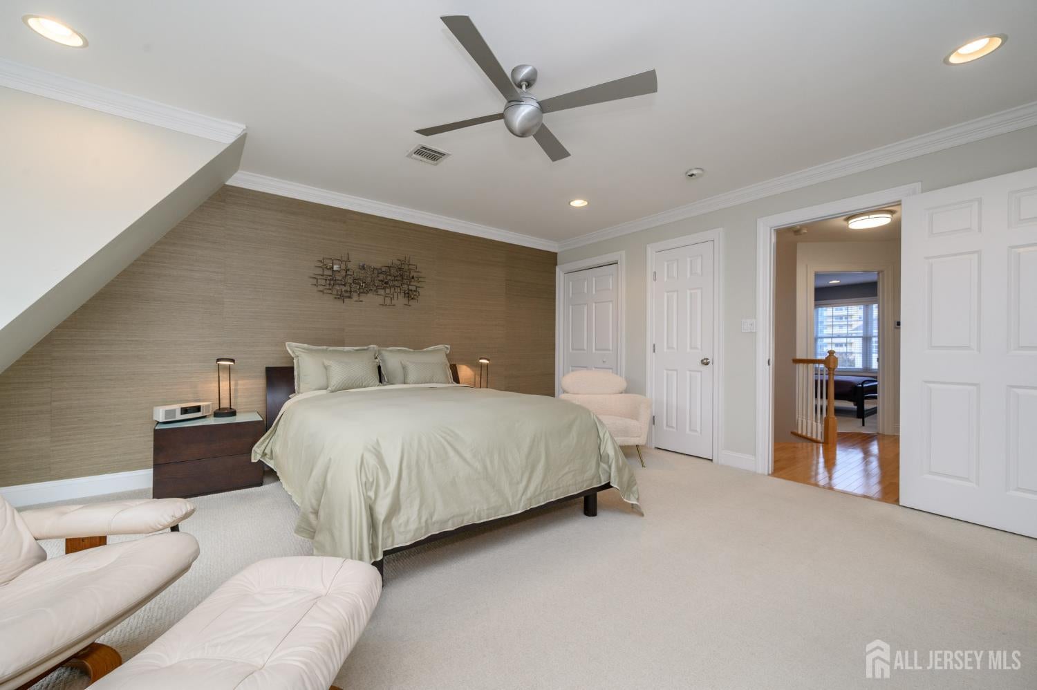 Long Branch, New Jersey, 07740, United States, 3 Bedrooms Bedrooms, ,3 BathroomsBathrooms,Residential,Active,1992269