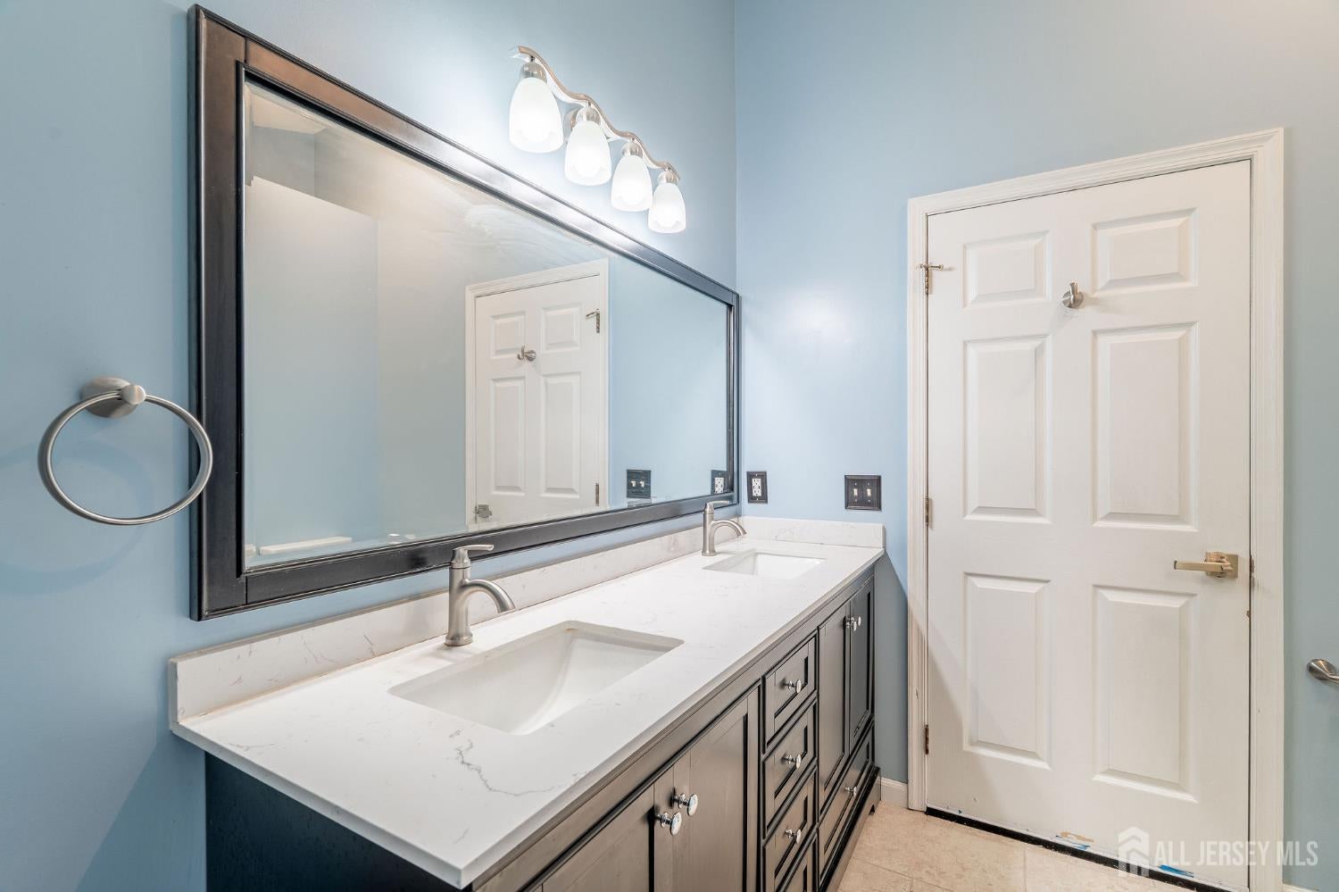 Franklin, New Jersey, 08540, United States, 4 Bedrooms Bedrooms, ,3 BathroomsBathrooms,Residential,Active,1952607