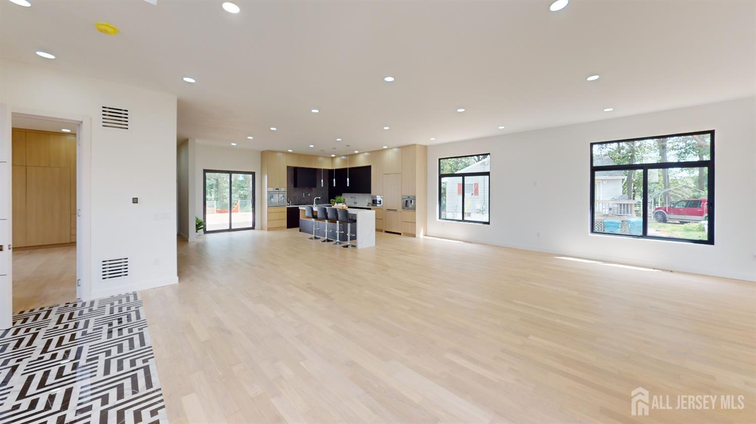 Marlboro, New Jersey, 07746, United States, 5 Bedrooms Bedrooms, ,5 BathroomsBathrooms,Residential,Active,2001343