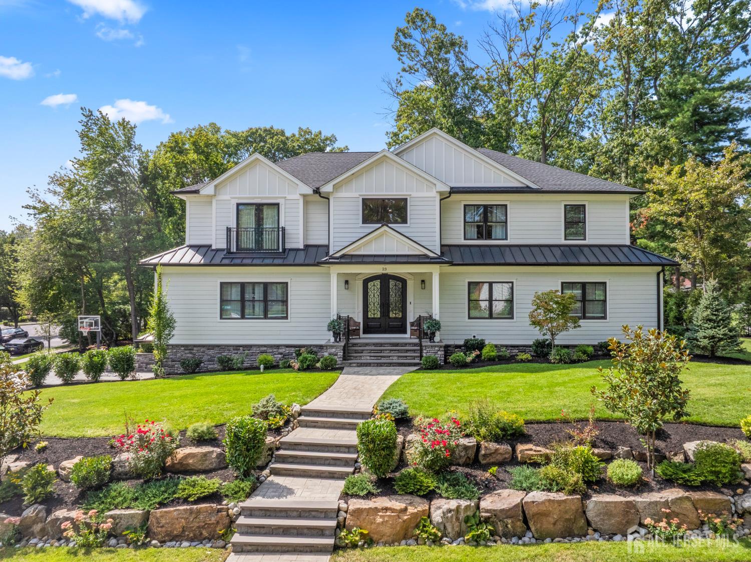 East Brunswick, New Jersey, 08816, United States, 5 Bedrooms Bedrooms, ,6 BathroomsBathrooms,Residential,Active,1946514