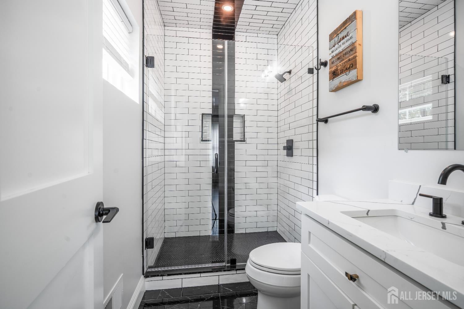 East Brunswick, New Jersey, 08816, United States, 5 Bedrooms Bedrooms, ,6 BathroomsBathrooms,Residential,Active,1946514