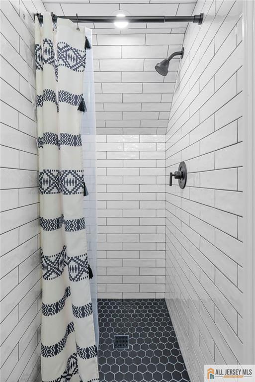 Colonia, New Jersey, 07067, United States, 5 Bedrooms Bedrooms, ,5 BathroomsBathrooms,Residential,Active,2006831