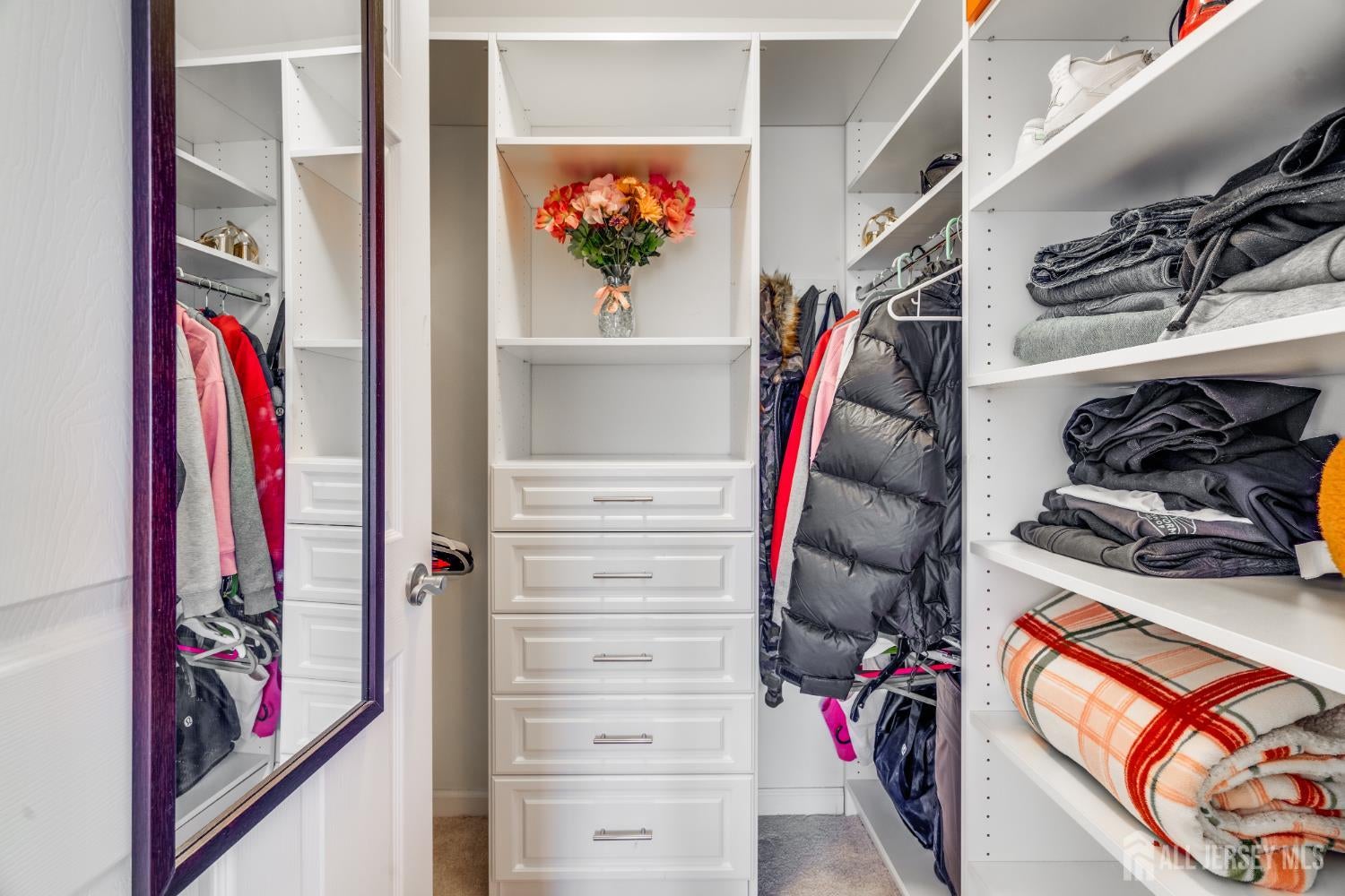 South Brunswick, New Jersey, 08816, United States, 5 Bedrooms Bedrooms, ,5 BathroomsBathrooms,Residential,Active,2009140