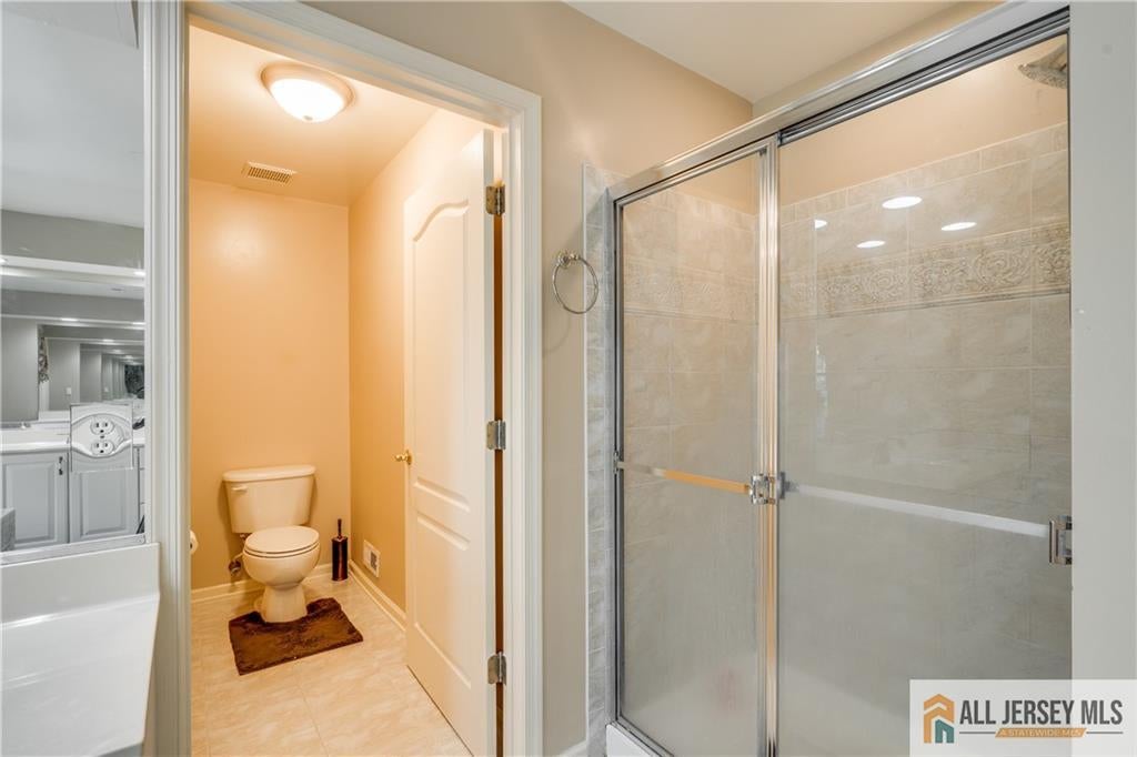 Marlboro, New Jersey, 07746, United States, 5 Bedrooms Bedrooms, ,5 BathroomsBathrooms,Residential,Active,1985594