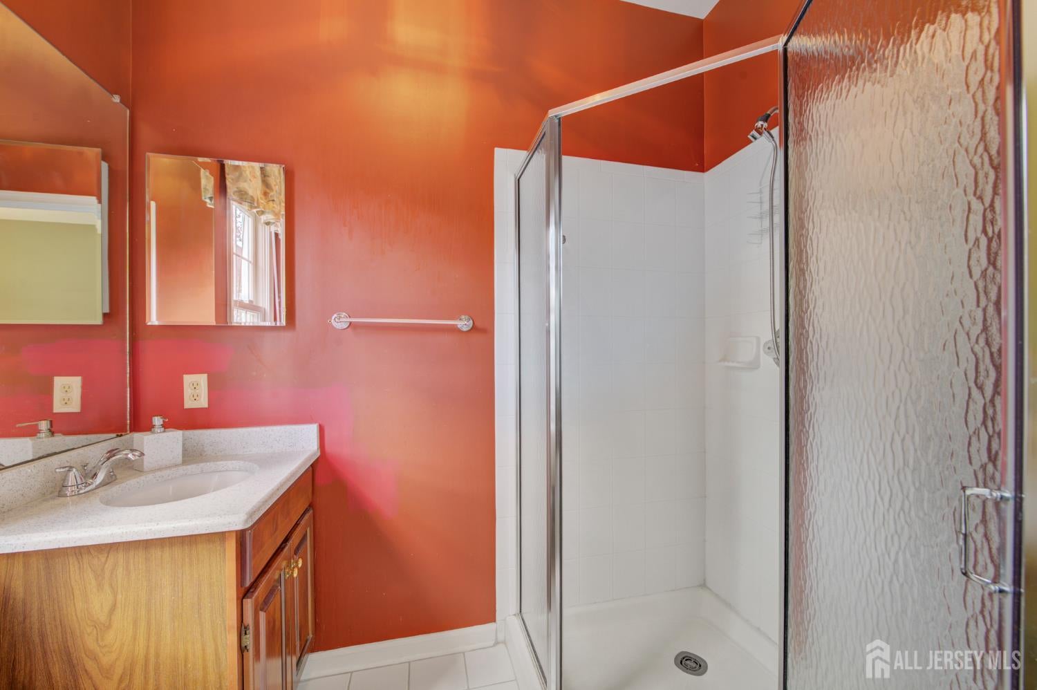 Plainsboro, New Jersey, 08536, United States, 5 Bedrooms Bedrooms, ,4 BathroomsBathrooms,Residential,Contingent,1993683