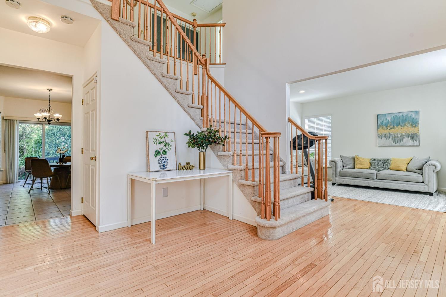East Brunswick, New Jersey, 08816, United States, 4 Bedrooms Bedrooms, ,3 BathroomsBathrooms,Residential,Active,1877769