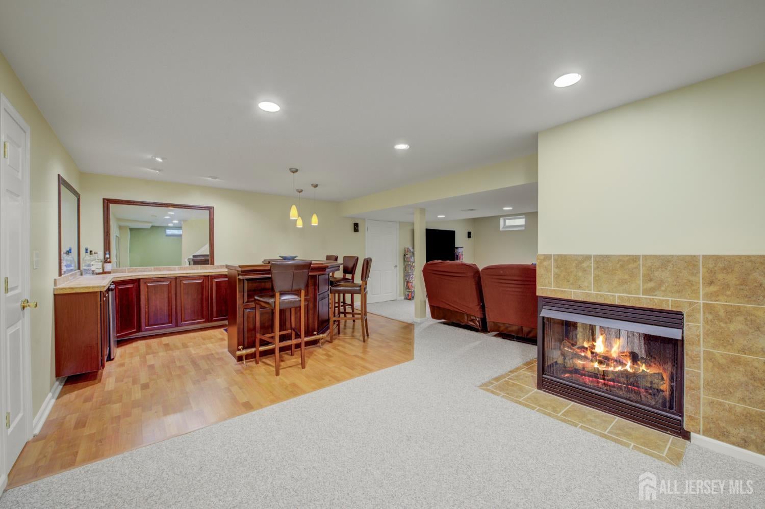 Plainsboro, New Jersey, 08536, United States, 5 Bedrooms Bedrooms, ,4 BathroomsBathrooms,Residential,Contingent,1993683