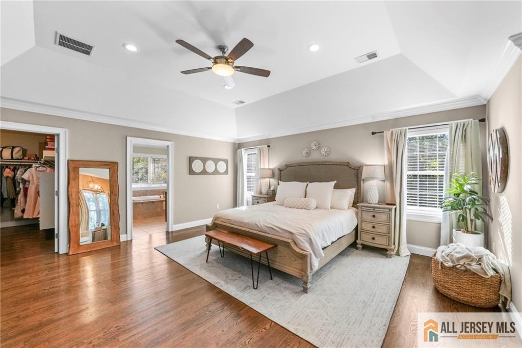 Colonia, New Jersey, 07067, United States, 5 Bedrooms Bedrooms, ,5 BathroomsBathrooms,Residential,Active,2006831