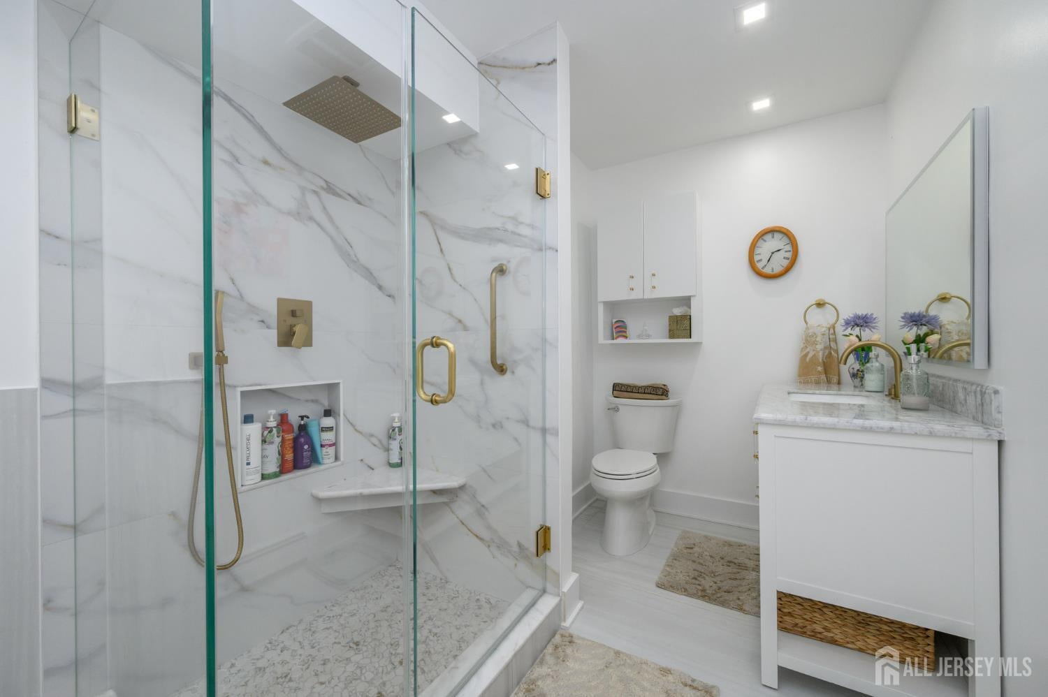 Holmdel, New Jersey, 07733, United States, 4 Bedrooms Bedrooms, ,3 BathroomsBathrooms,Residential,Active,1962178