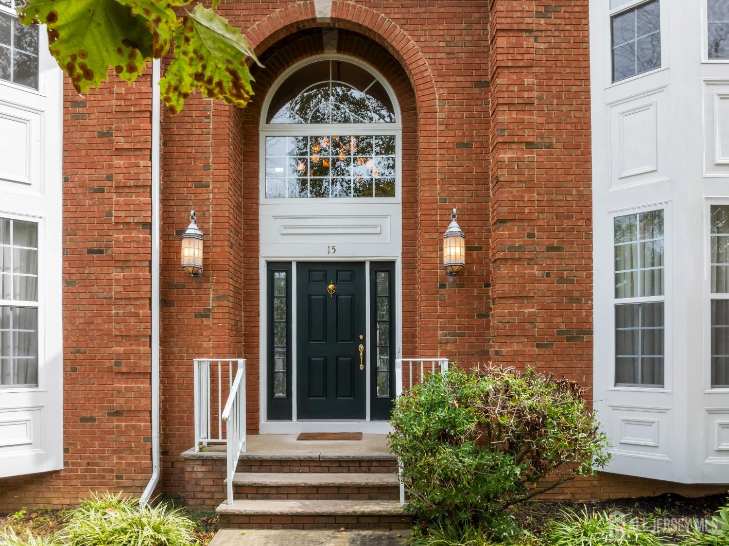East Brunswick, New Jersey, 08816, United States, 5 Bedrooms Bedrooms, ,3 BathroomsBathrooms,Residential,Active,1953373