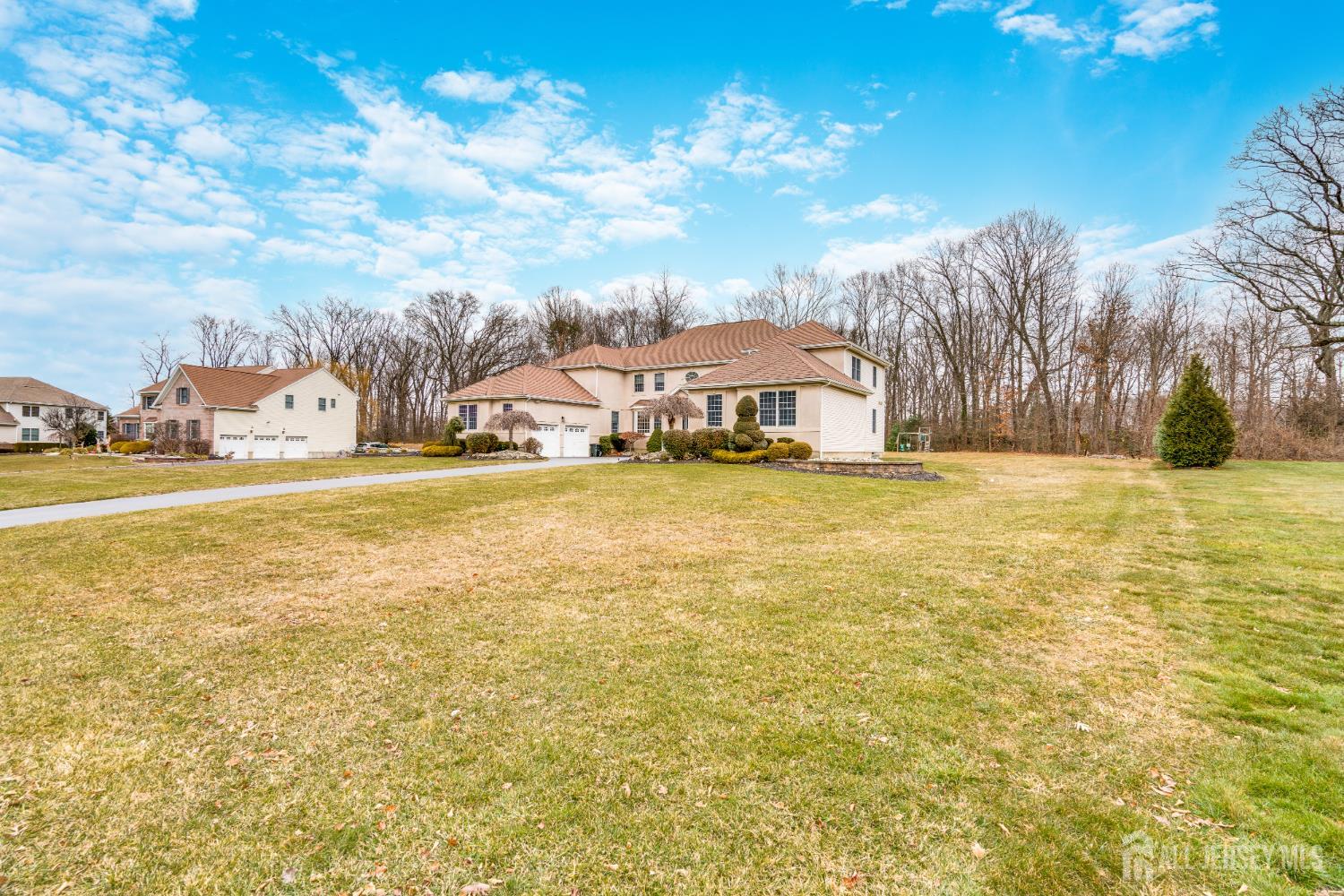 South Brunswick, New Jersey, 08816, United States, 5 Bedrooms Bedrooms, ,5 BathroomsBathrooms,Residential,Active,2009140