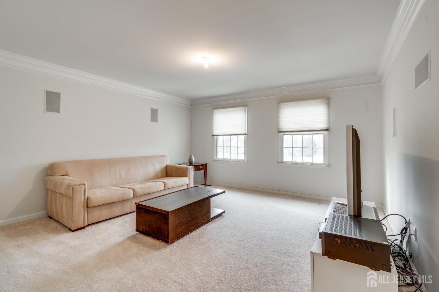 South Brunswick, New Jersey, 08816, United States, 5 Bedrooms Bedrooms, ,5 BathroomsBathrooms,Residential,Active,2009140