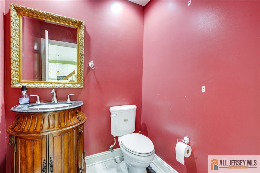 Marlboro, New Jersey, 07746, United States, 5 Bedrooms Bedrooms, ,5 BathroomsBathrooms,Residential,Active,1985594