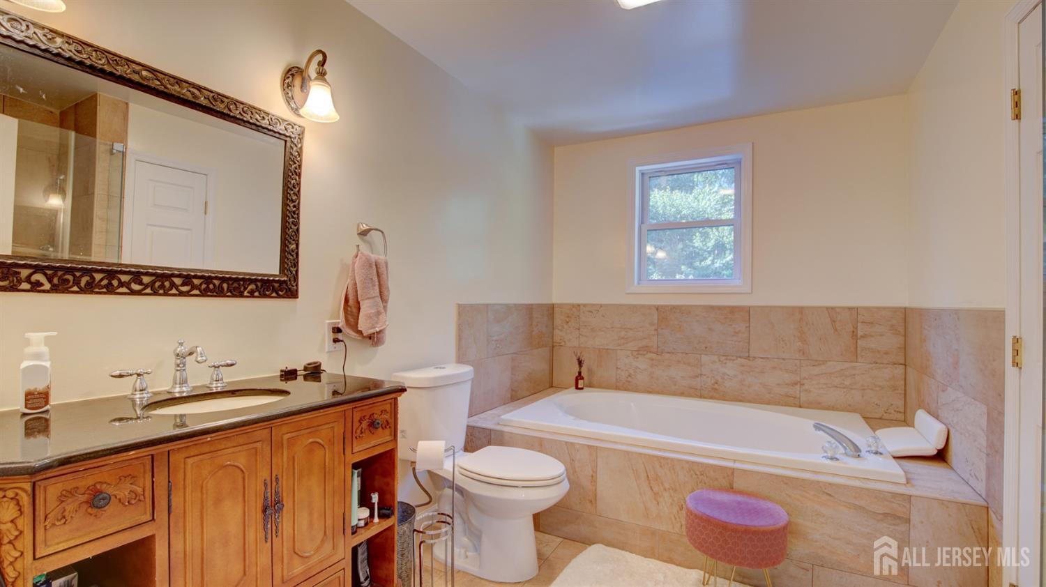 South Brunswick, New Jersey, 08512, United States, 4 Bedrooms Bedrooms, ,4 BathroomsBathrooms,Residential,Active,1929449