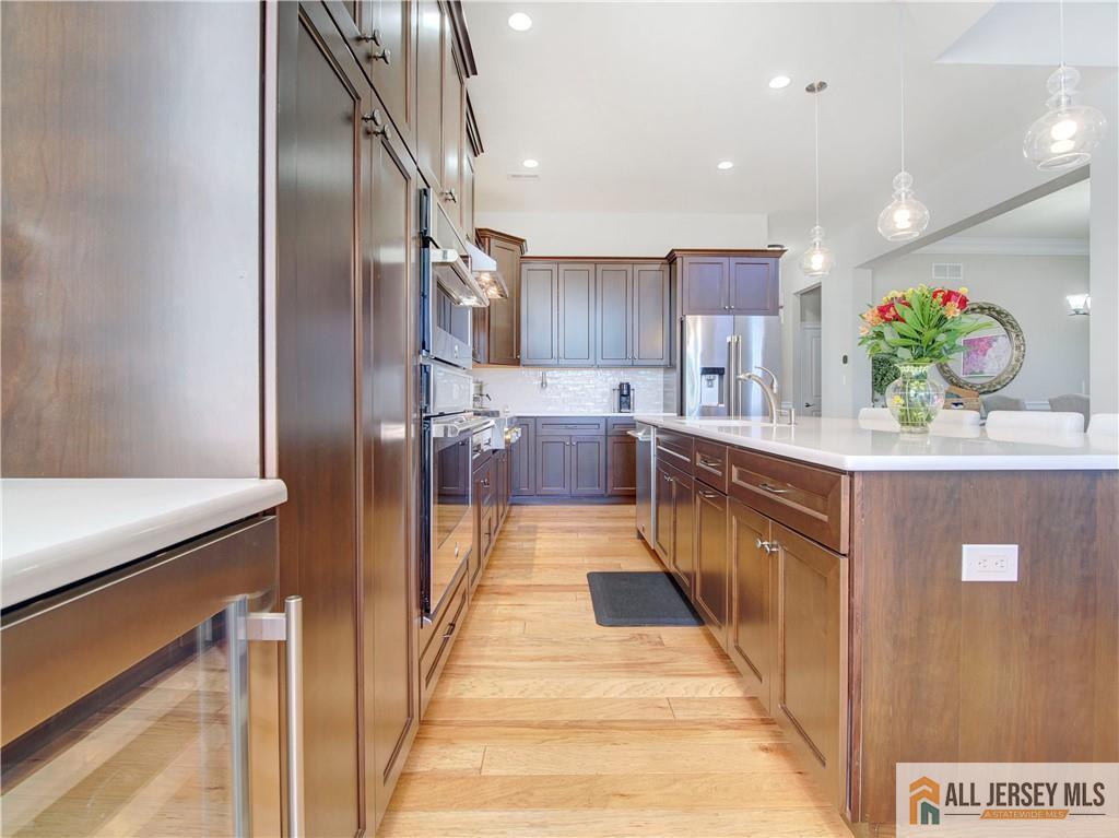 New Jersey, 07712, United States, 4 Bedrooms Bedrooms, ,4 BathroomsBathrooms,Residential,Active,1953685