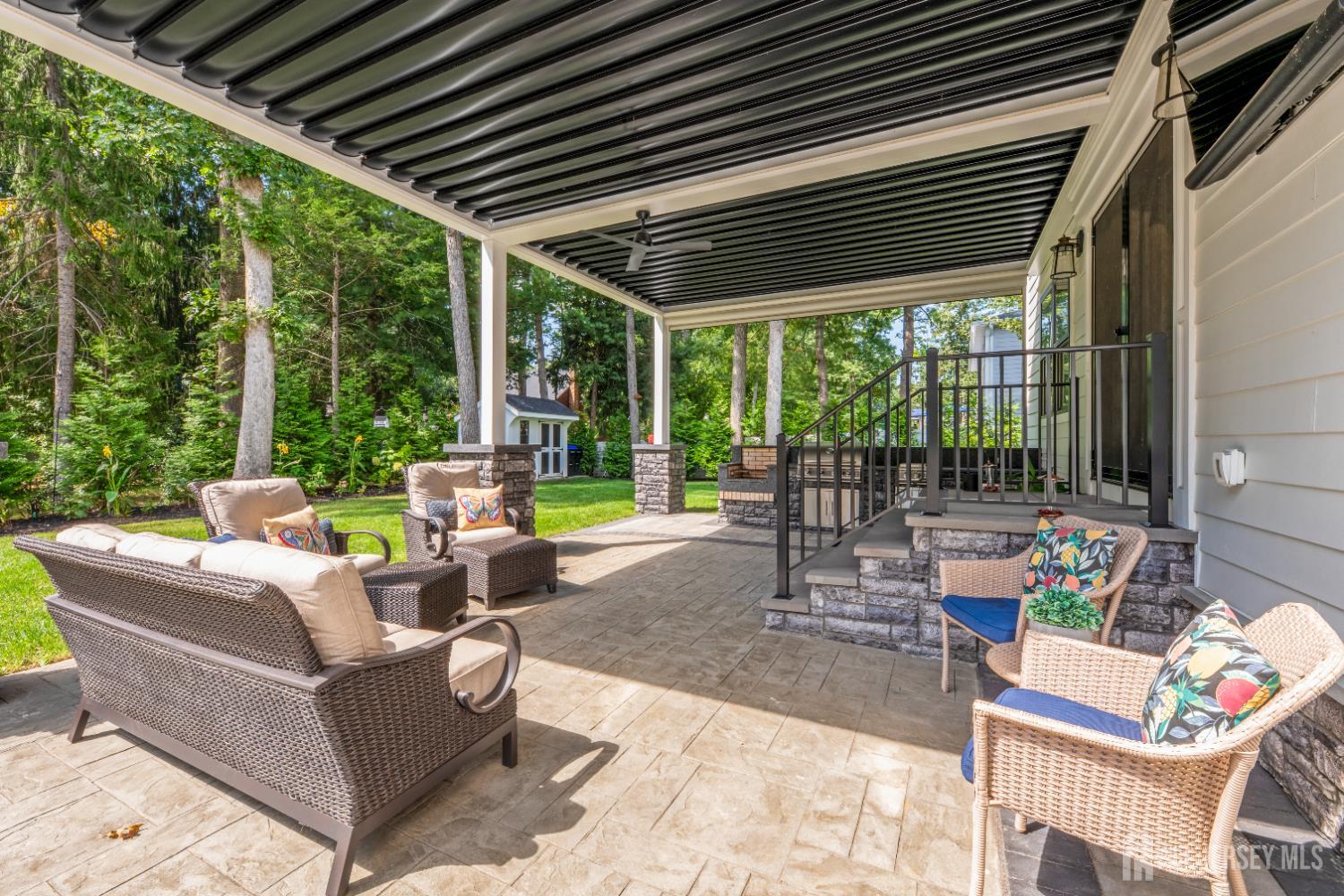 East Brunswick, New Jersey, 08816, United States, 5 Bedrooms Bedrooms, ,6 BathroomsBathrooms,Residential,Active,1946514