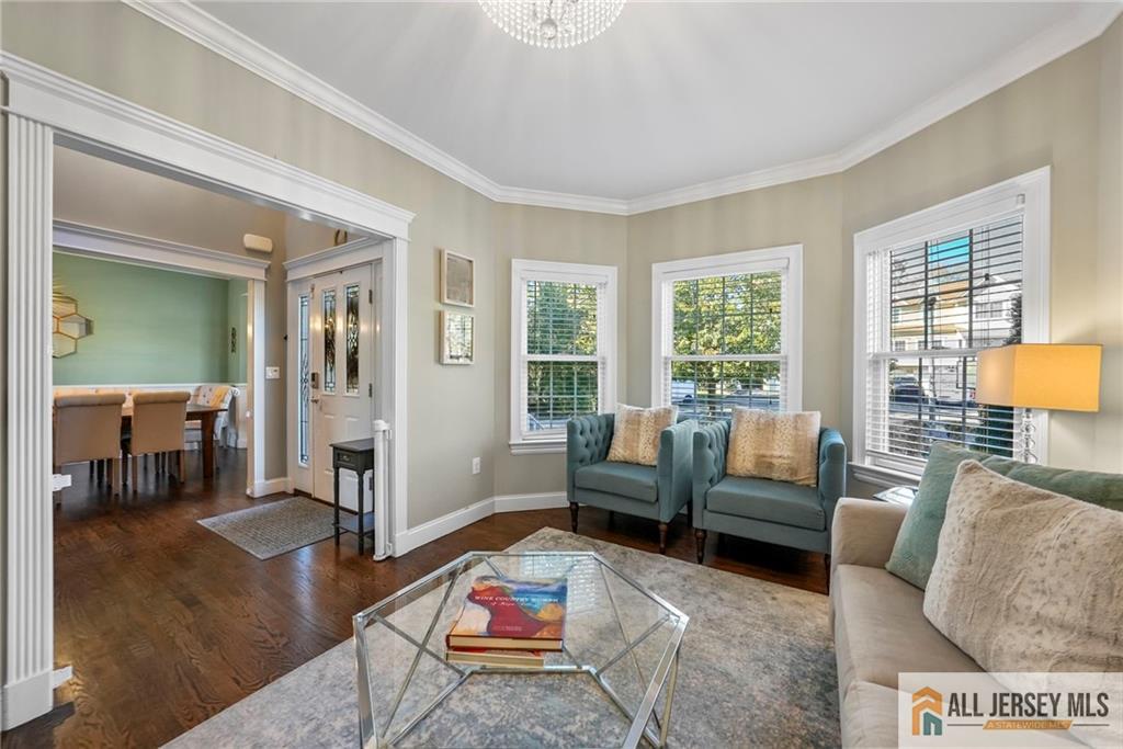 Colonia, New Jersey, 07067, United States, 5 Bedrooms Bedrooms, ,5 BathroomsBathrooms,Residential,Active,2006831