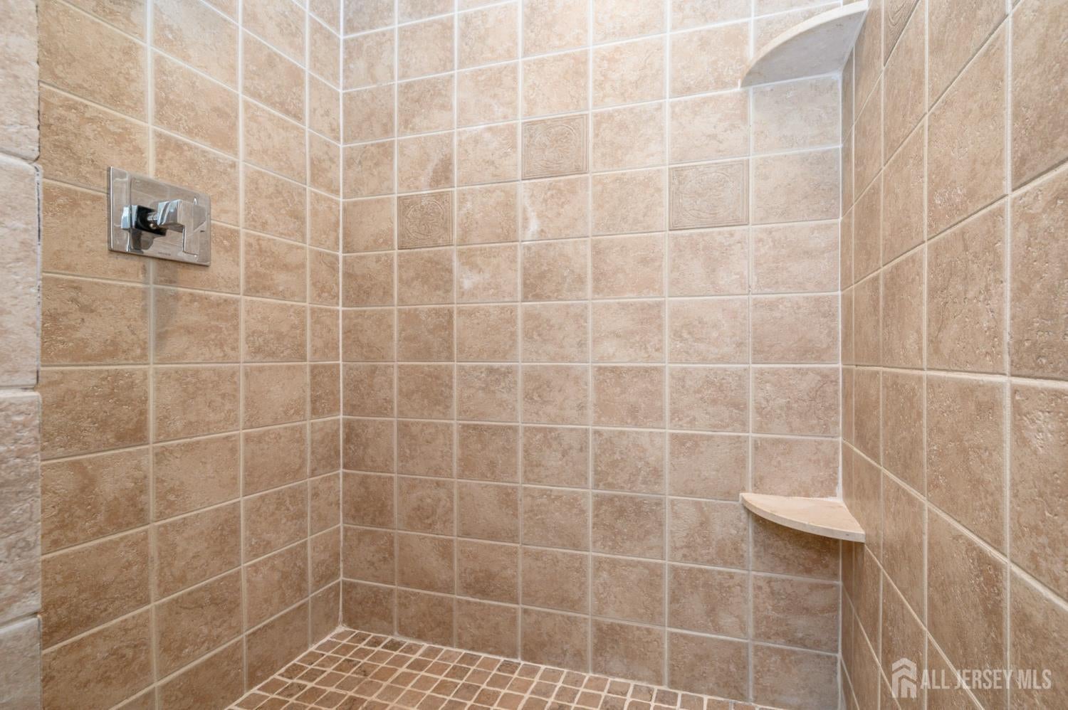 Long Branch, New Jersey, 07740, United States, 3 Bedrooms Bedrooms, ,3 BathroomsBathrooms,Residential,Active,1992269