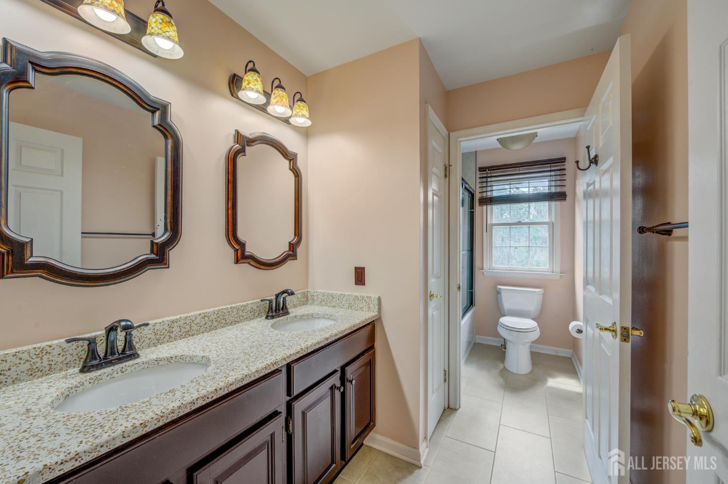 Plainsboro, New Jersey, 08536, United States, 5 Bedrooms Bedrooms, ,4 BathroomsBathrooms,Residential,Contingent,1993683