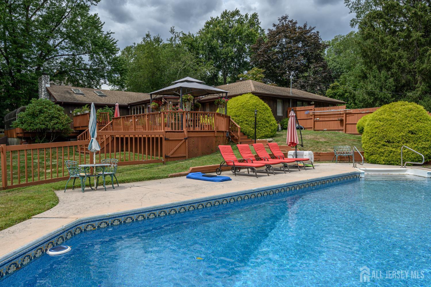 Holmdel, New Jersey, 07733, United States, 4 Bedrooms Bedrooms, ,3 BathroomsBathrooms,Residential,Active,1962178