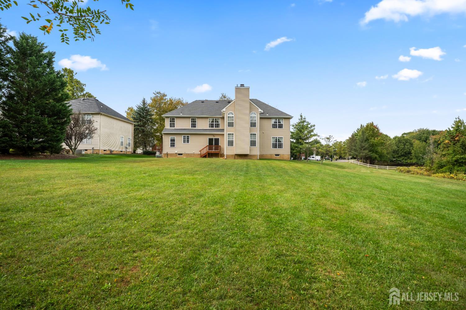 East Brunswick, New Jersey, 08816, United States, 5 Bedrooms Bedrooms, ,3 BathroomsBathrooms,Residential,Active,1953373