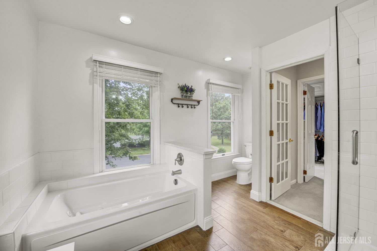 Plainsboro, New Jersey, 08536, United States, 5 Bedrooms Bedrooms, ,3 BathroomsBathrooms,Residential,Contingent,1993625