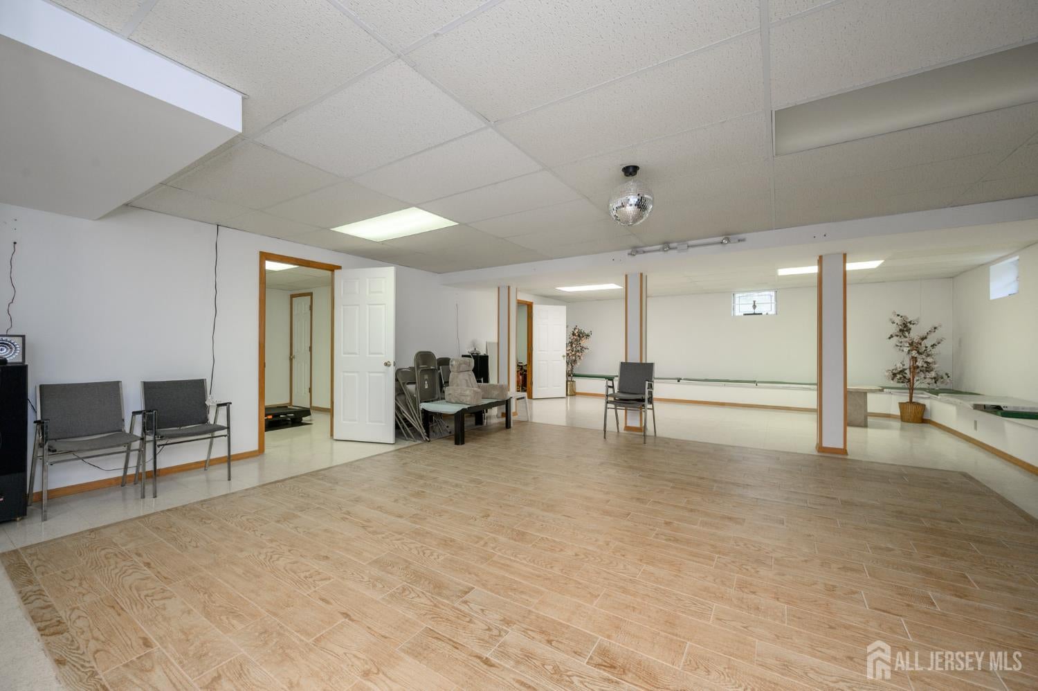 South Brunswick, New Jersey, 08852, United States, 5 Bedrooms Bedrooms, ,6 BathroomsBathrooms,Residential,Active,1987203