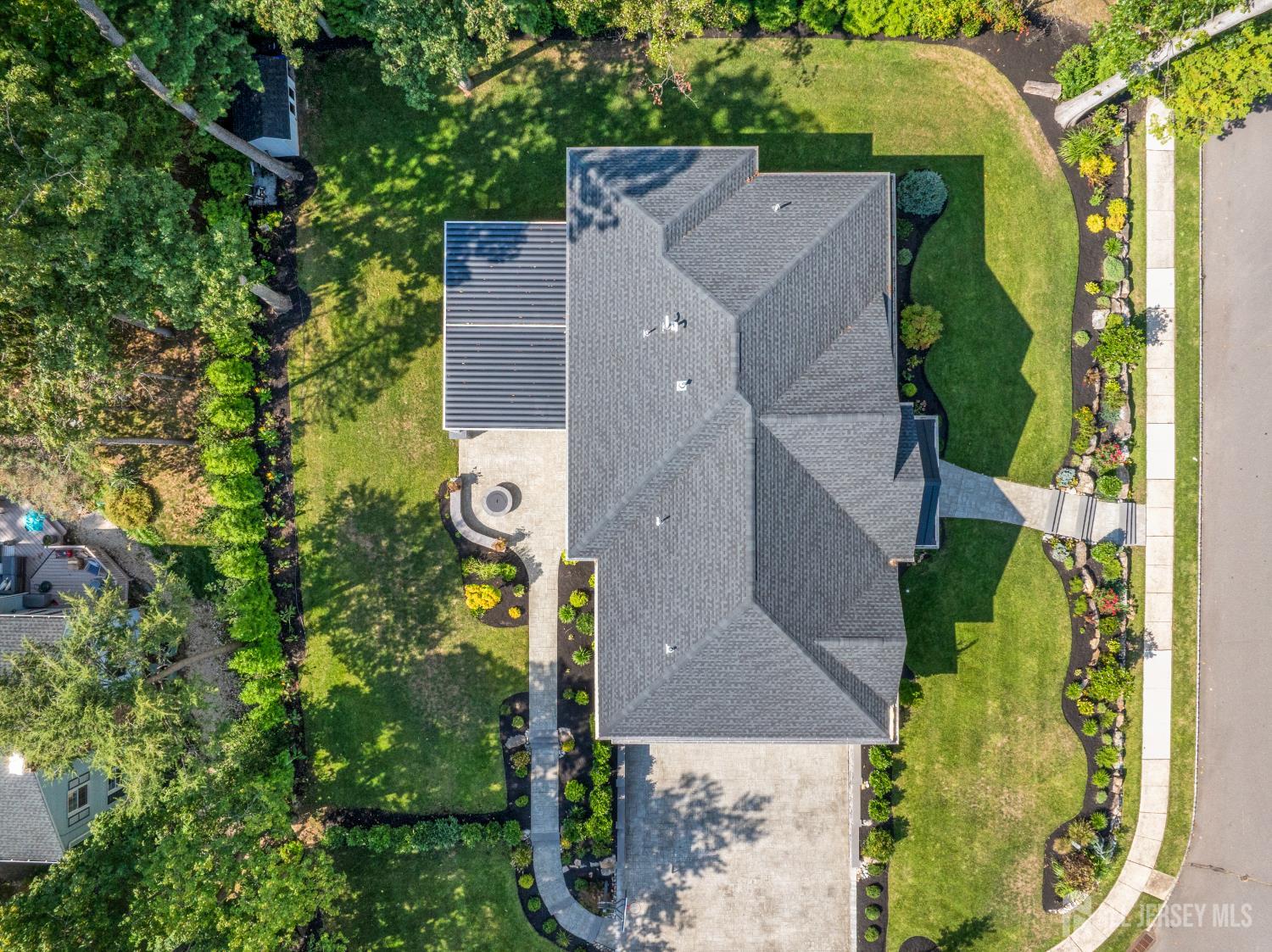 East Brunswick, New Jersey, 08816, United States, 5 Bedrooms Bedrooms, ,6 BathroomsBathrooms,Residential,Active,1946514