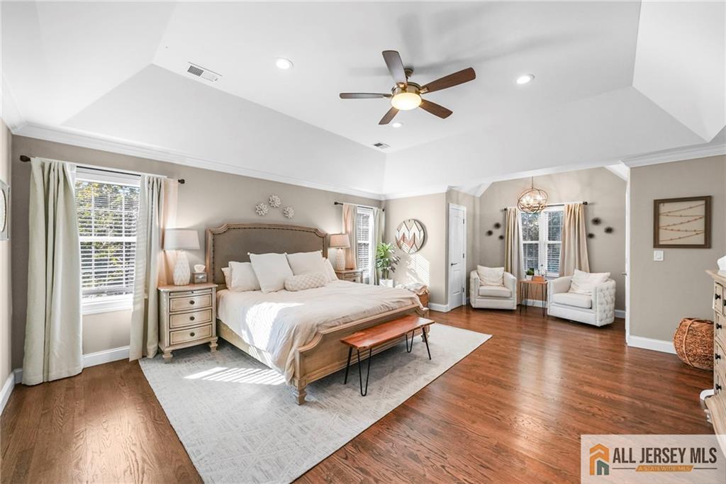 Colonia, New Jersey, 07067, United States, 5 Bedrooms Bedrooms, ,5 BathroomsBathrooms,Residential,Active,2006831