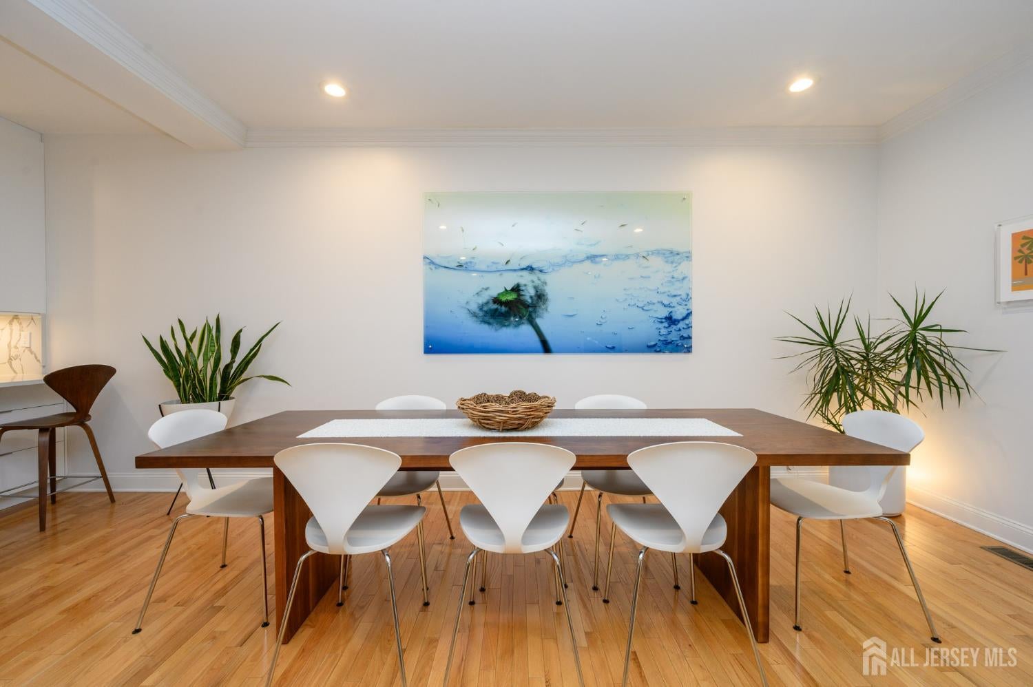 Long Branch, New Jersey, 07740, United States, 3 Bedrooms Bedrooms, ,3 BathroomsBathrooms,Residential,Active,1992269