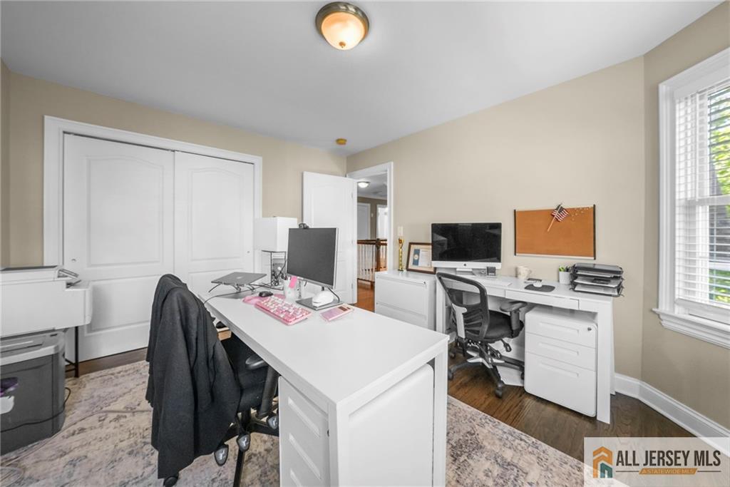 Colonia, New Jersey, 07067, United States, 5 Bedrooms Bedrooms, ,5 BathroomsBathrooms,Residential,Active,2006831